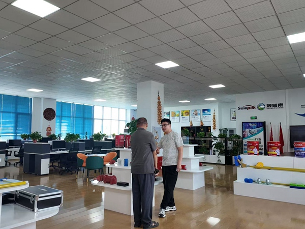 蓝清科技客户考察115